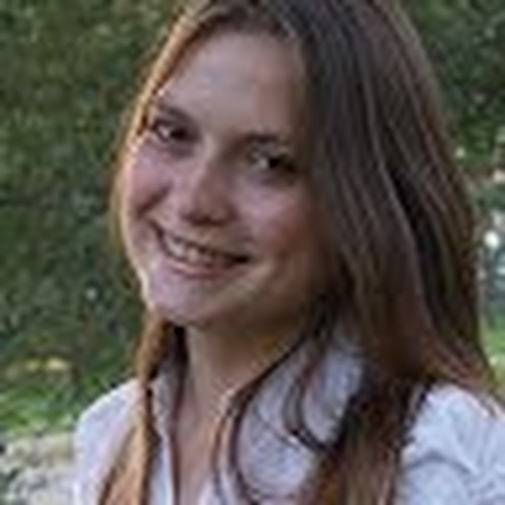 Meet your Posher, Valeria